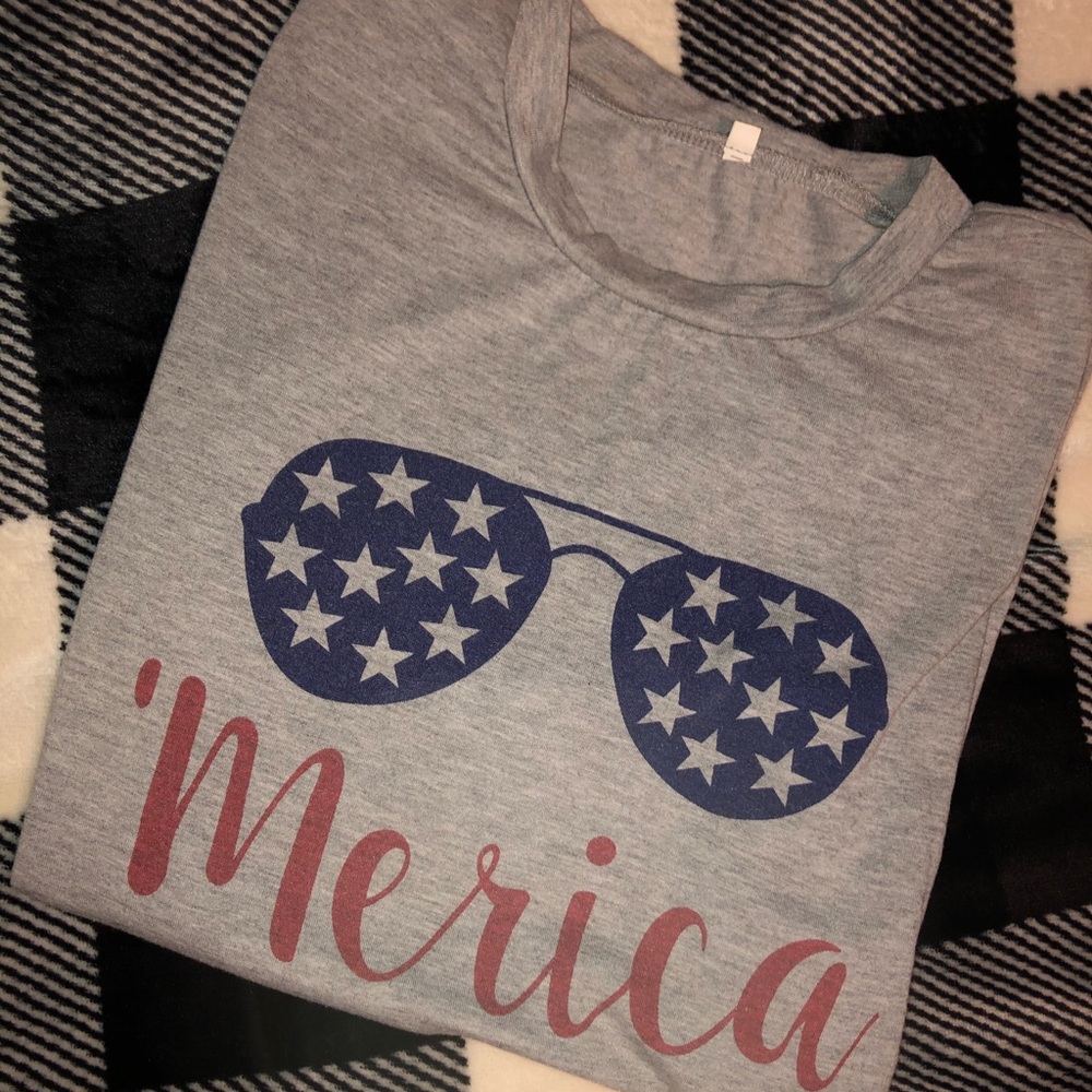 Gray T-Shirt. ‘Merica.